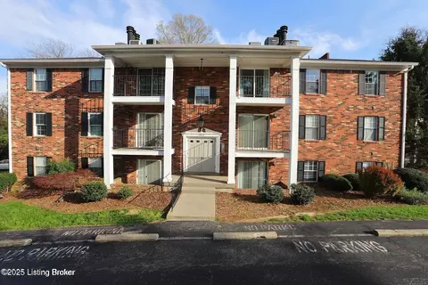 3312 Colonial Manor Cir UNIT 6A, Louisville, KY 40218