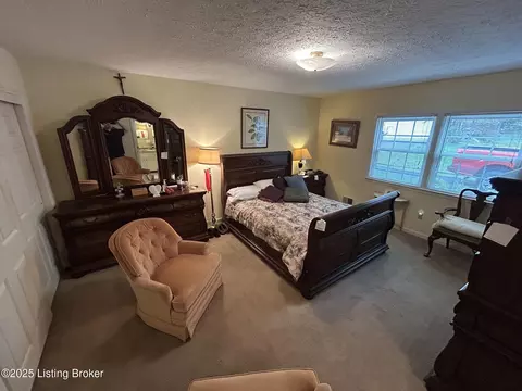 Bedroom - 615 Buck Knobs Rd, Ekron, KY 40117 photo 4 of 9