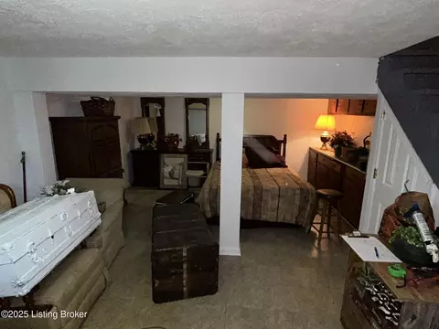 Bedroom - 615 Buck Knobs Rd, Ekron, KY 40117 photo 8 of 9