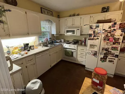 Kitchen - 615 Buck Knobs Rd, Ekron, KY 40117 photo 2 of 2