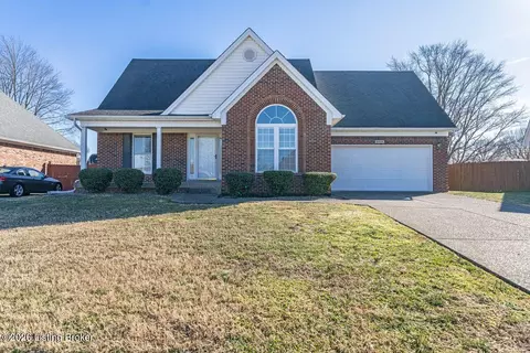 6404 Faris Way, Louisville, KY 40272