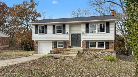7440 E Orchard Grass Blvd, Crestwood, KY 40014