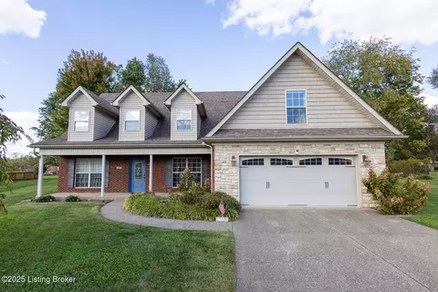 3351 Knob St, Shelbyville, KY 40065