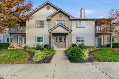1205 Winter Springs Ct #202, Louisville, KY 40223