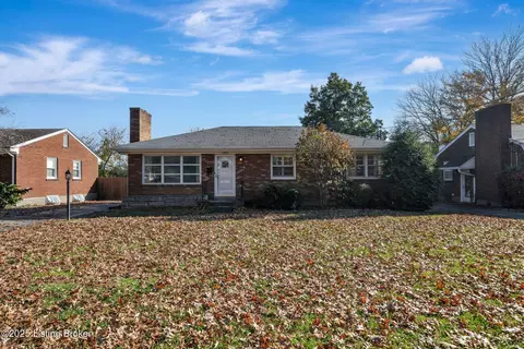 1702 Larkmoor Ln, Louisville, KY 40218