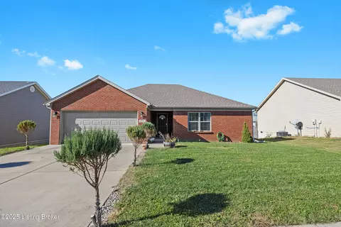5023 Black Falcon Rd, Shelbyville, KY 40065