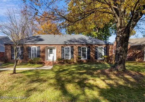 7007 Peppermill Ln, Louisville, KY 40228