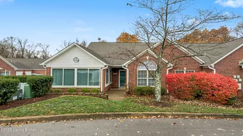 12403 Trophy Pl, Louisville, KY 40299