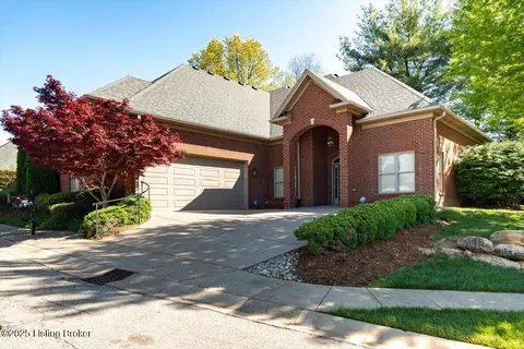 3801 Garwood Pl, Louisville, KY 40241