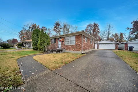 5007 Fury Way, Louisville, KY 40258