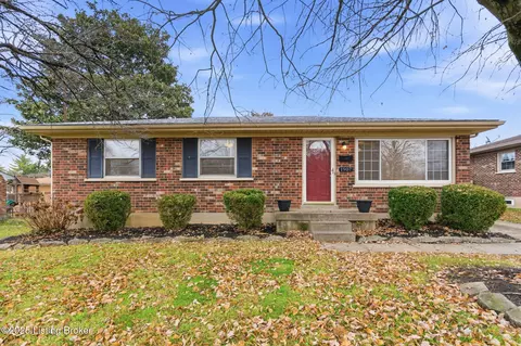 1907 Balfour Dr, Louisville, KY 40242