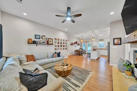 Entry Way - 200 Stringer Ln, Mount Washington, KY 40047 photo 1 of 3