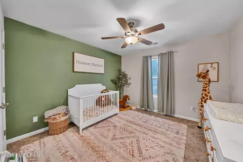 Bedroom - 200 Stringer Ln, Mount Washington, KY 40047 photo 6 of 10