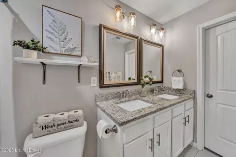 Bath - 200 Stringer Ln, Mount Washington, KY 40047 photo 1 of 4