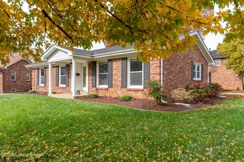 4305 Eastside Ct, Louisville, KY 40220