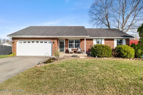 1303 Field Stone Dr, Jeffersonville, IN 47130