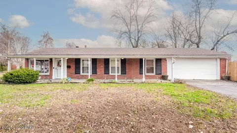 5407 Robinwood Rd, Louisville, KY 40218