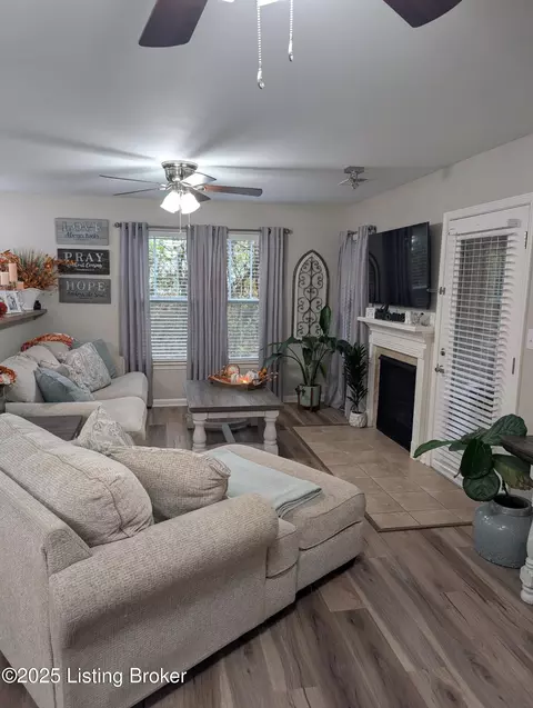 6506 Brook Bend Way #116, Louisville, KY 40229