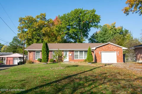 3818 Downing Way, Louisville, KY 40218