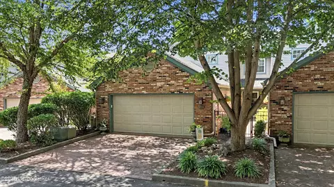 5710 Harrods Run Rd, Prospect, KY 40059