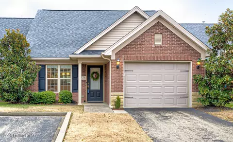 6526 Renate Rd, Louisville, KY 40291