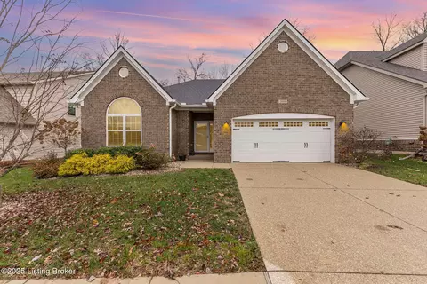 509 Wooded Falls Rd, Middletown, KY 40243