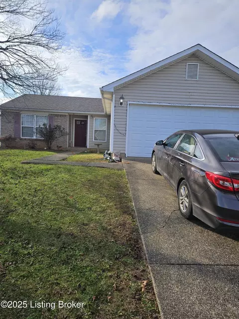 1205 Cedar Springs Pkwy, La Grange, KY 40031