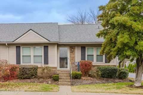 10617 Sycamore Trl, Louisville, KY 40223