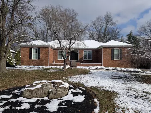 2205 Bell Tavern Ct, Louisville, KY 40207