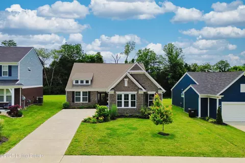 10516 Vista View Dr, Louisville, KY 40291