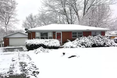 8502 Glaser Ln, Louisville, KY 40291