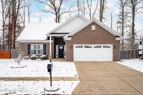 446 Redcrest Dr, Shepherdsville, KY 40165