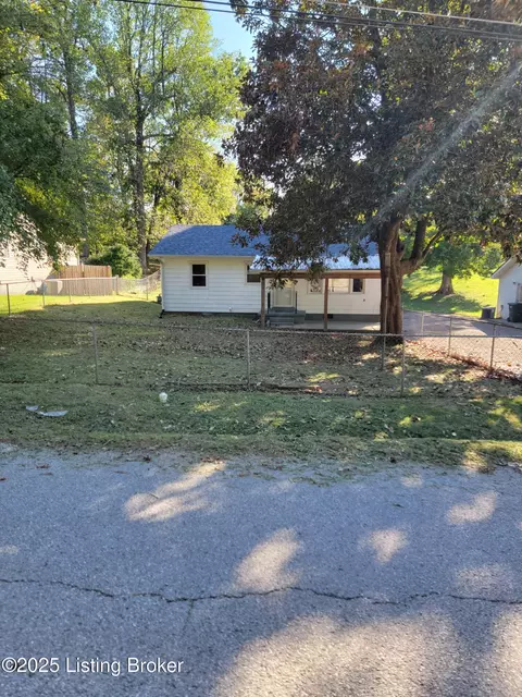 756 Chandler Ave, Radcliff, KY 40160