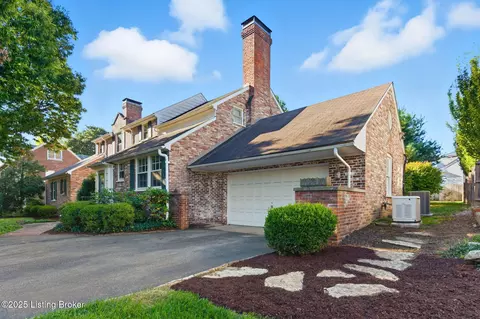 520 Garden Dr, Louisville, KY 40206