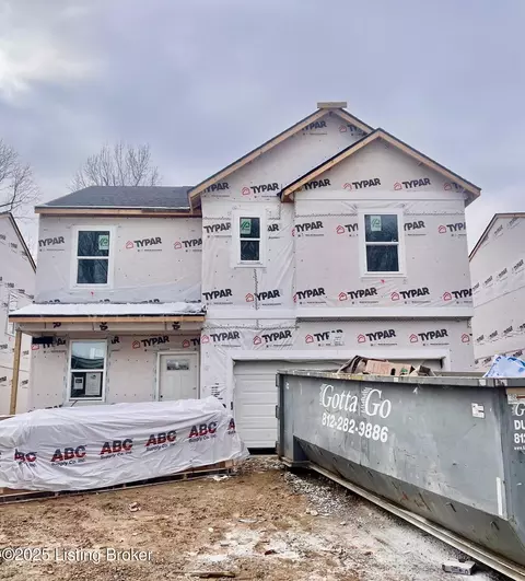 8514 Lysander Dr, Louisville, KY 40214