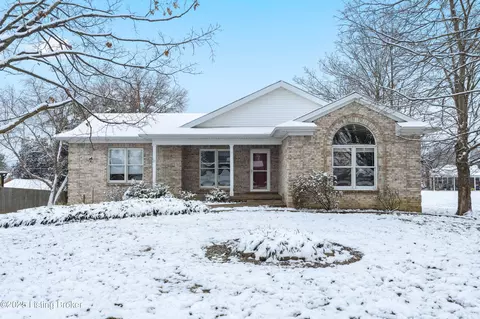 529 Honeysuckle Rd, Shelbyville, KY 40065