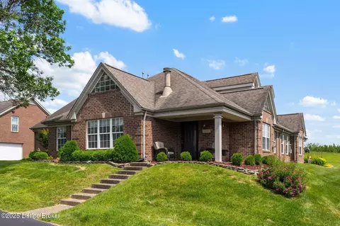 4416 Southbridge Ct, Louisville, KY 40272