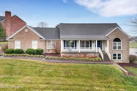 1708 Mahogany Run Dr, La Grange, KY 40031