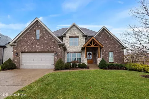 5203 Rock Ridge Dr, Louisville, KY 40241