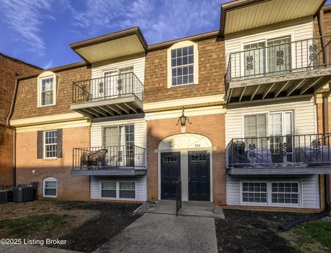 304 Chanel Ct #6, Louisville, KY 40218
