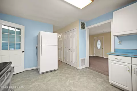 Entry Way - 360 Stringtown Rd, Ekron, KY 40117 photo 1 of 6