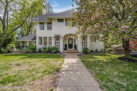 52 Hill Rd, Louisville, KY 40204