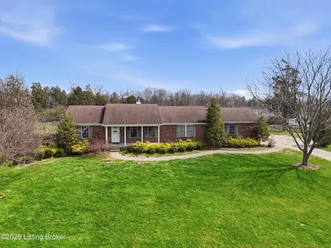 7001 Derby Dr, Crestwood, KY 40014