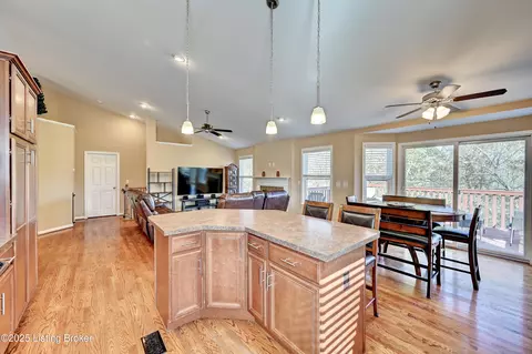 1187 Monroe Dr, Hebron, KY 41048 photo 8