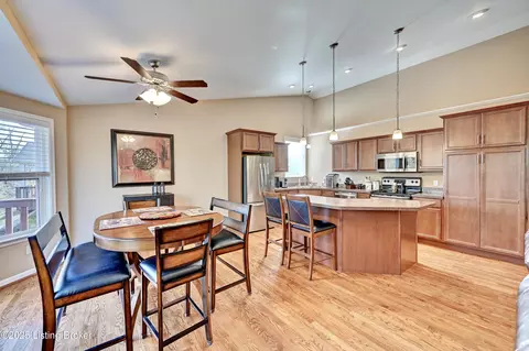 1187 Monroe Dr, Hebron, KY 41048 photo 4