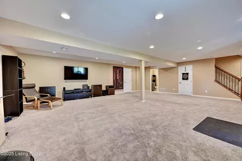 1187 Monroe Dr, Hebron, KY 41048 photo 5