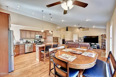 1187 Monroe Dr, Hebron, KY 41048 photo 10