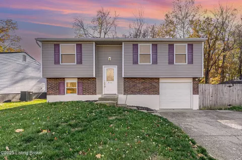 3700 Canopus Ct, Louisville, KY 40219