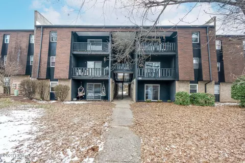3504 Lodge Ln #132, Louisville, KY 40218