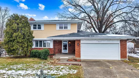 6017 Bay Pine Dr, Louisville, KY 40219